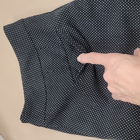 Ann Taylor Black with White Polka-Dot Trousers, Size 10P - Picture 2 of 9
